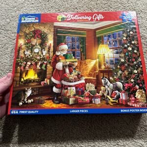 White Mountain Delivering Gifts 500 Piece Holiday Jigsaw Puzzle Santa Christmas